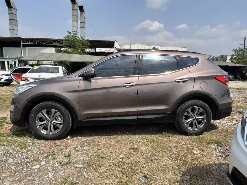 胜达 Model Year 2.4L 自动两驱智能型
