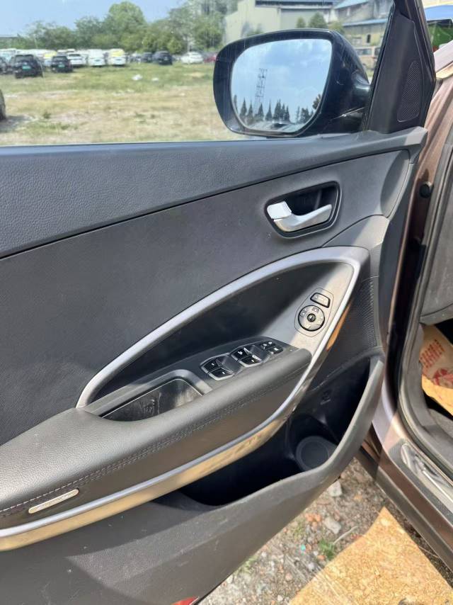 胜达 Model Year 2.4L 自动两驱智能型