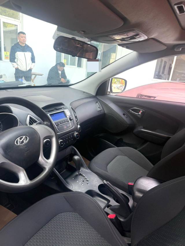 北京现代 ix 35 Model Year 2.0L 自动两驱舒适型 GL 国 IV