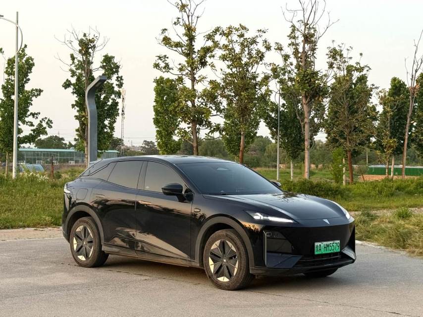深蓝 S 07 Model Year 215Max 深蓝智驾 AD PRO 增程版