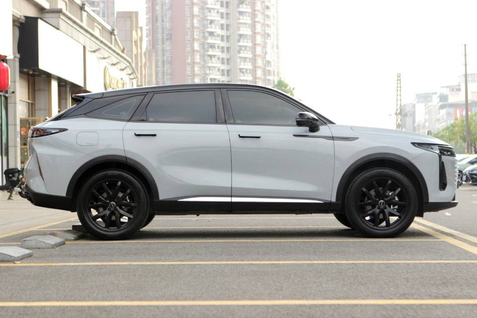 Exeed 400T 2WD