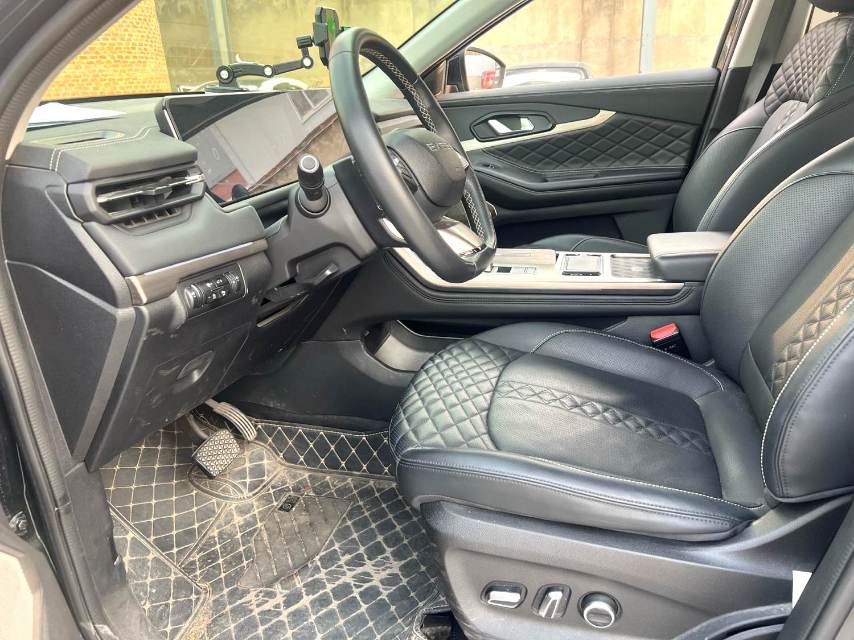 星途揽月 Model Year 400T 两驱星睿版 6 Seats