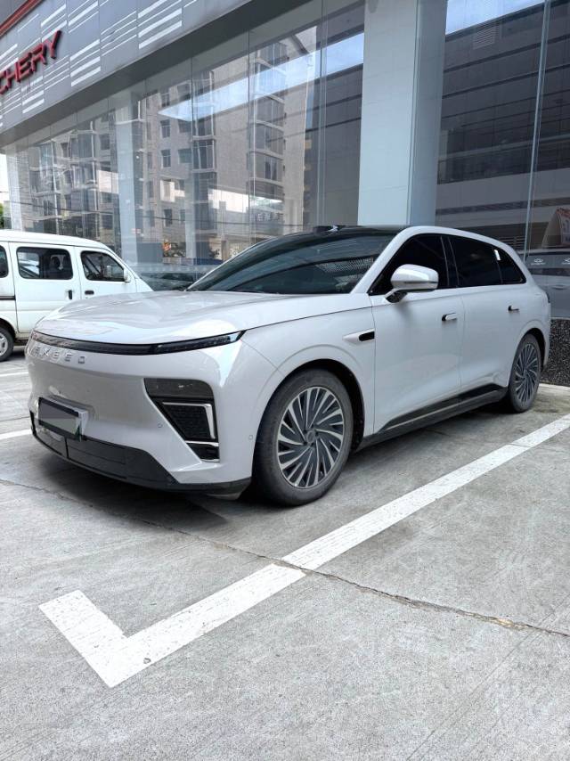 Exeed ET 240 4WD