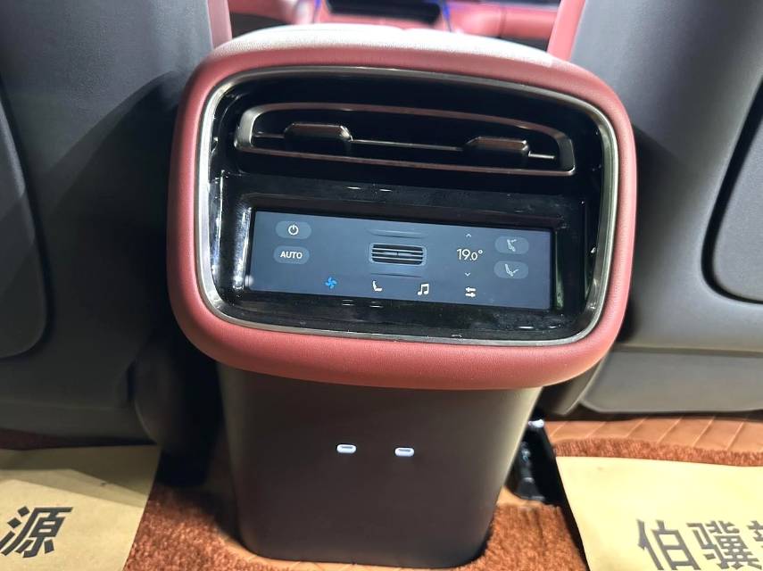 星纪元 ES Model Year Electric Pro 城区辅助驾驶 77kWh