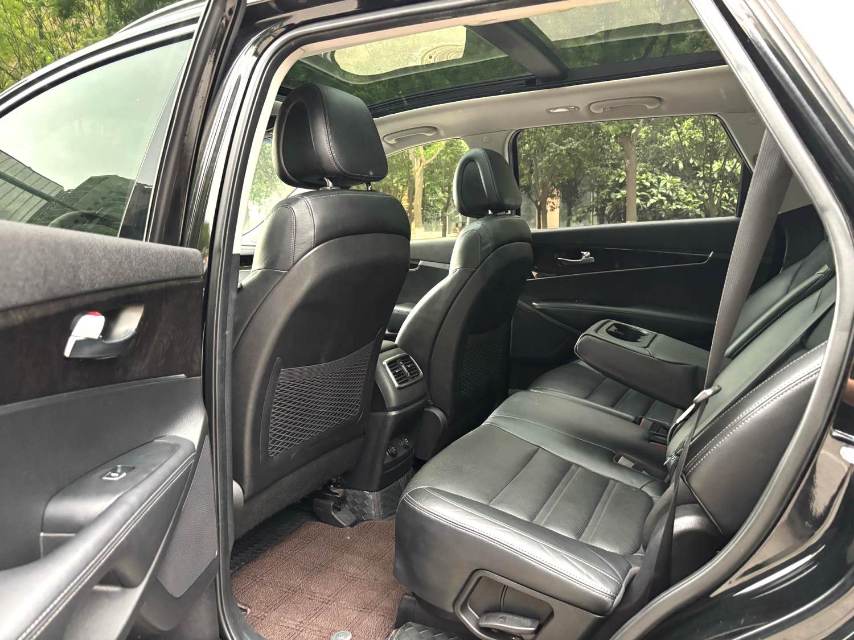 索兰托 车型年份 索兰托 L (升) 2.4L 汽油 四驱 精英版 7座 国IV