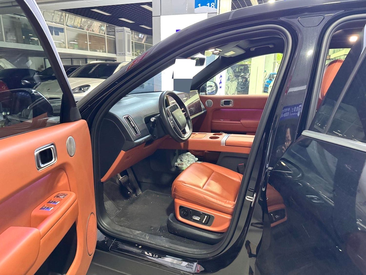 Li Auto L (Liter) 8 Pro