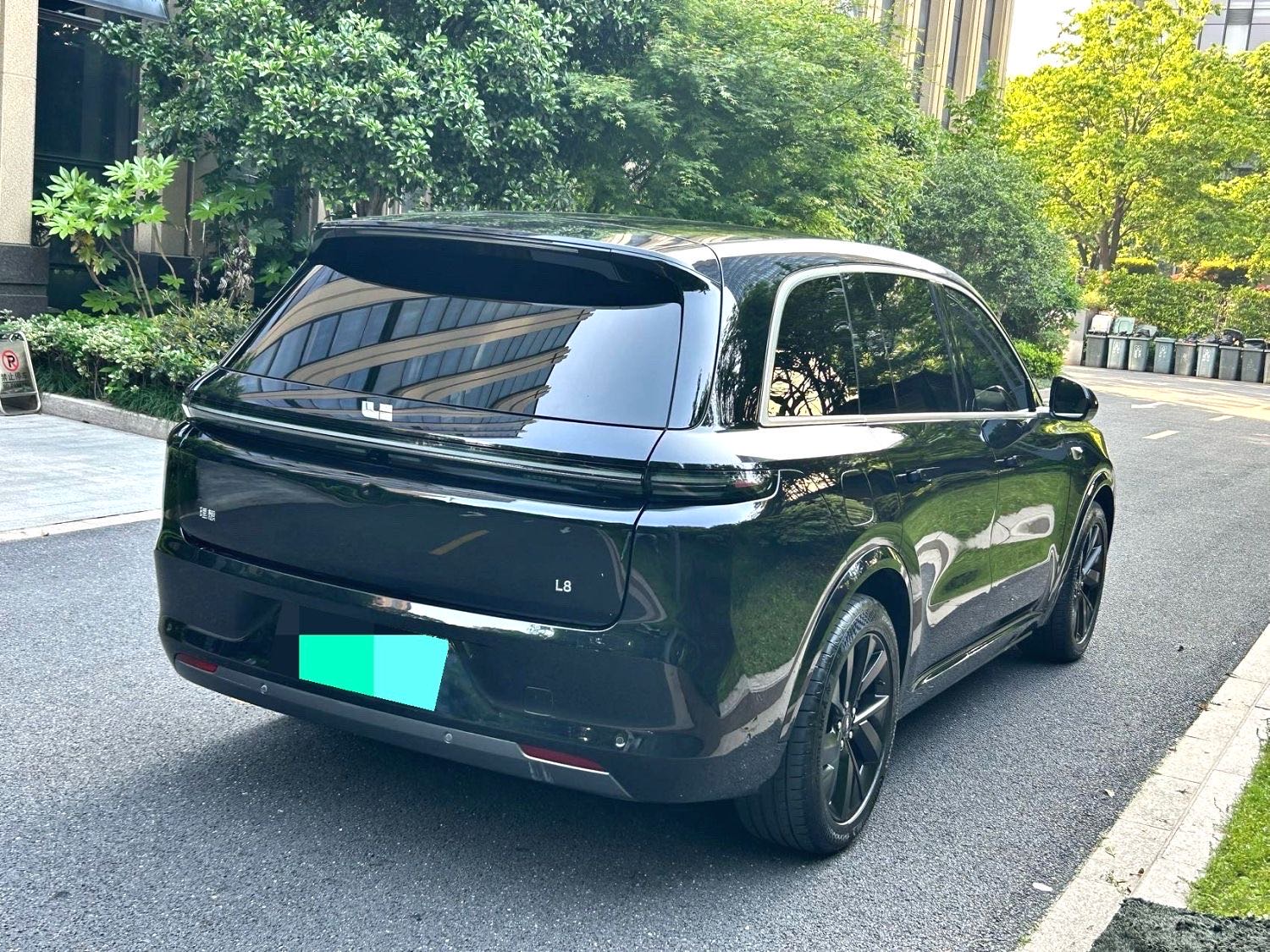 Li Auto L (Liter) 8 Pro