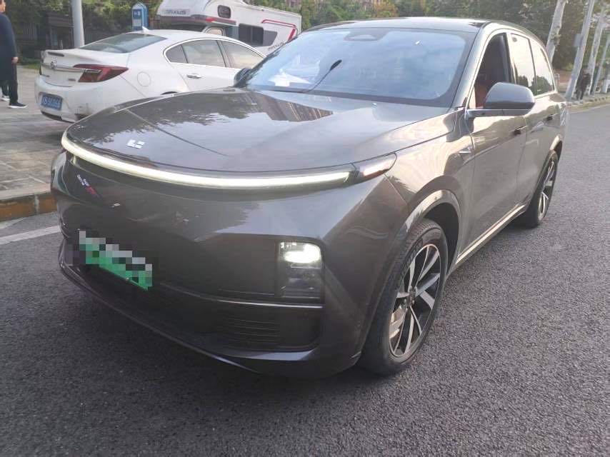Li Auto L (Liter) 8 Air