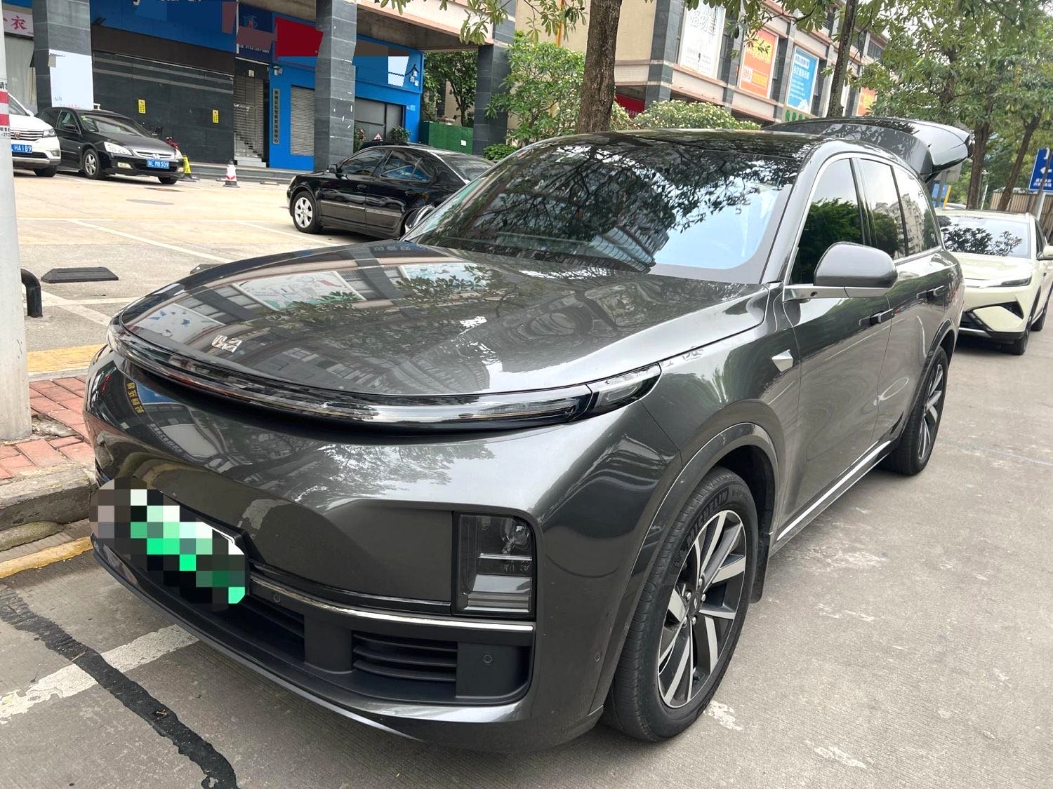 Li Auto L (Liter) 8 Air