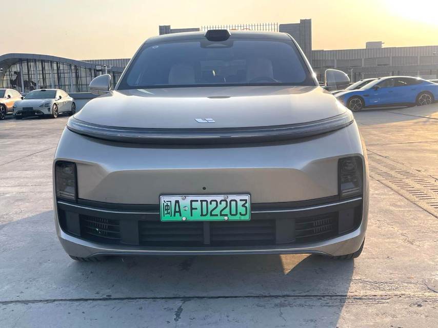 理想 L (Liter) 9 Model Year Ultra
