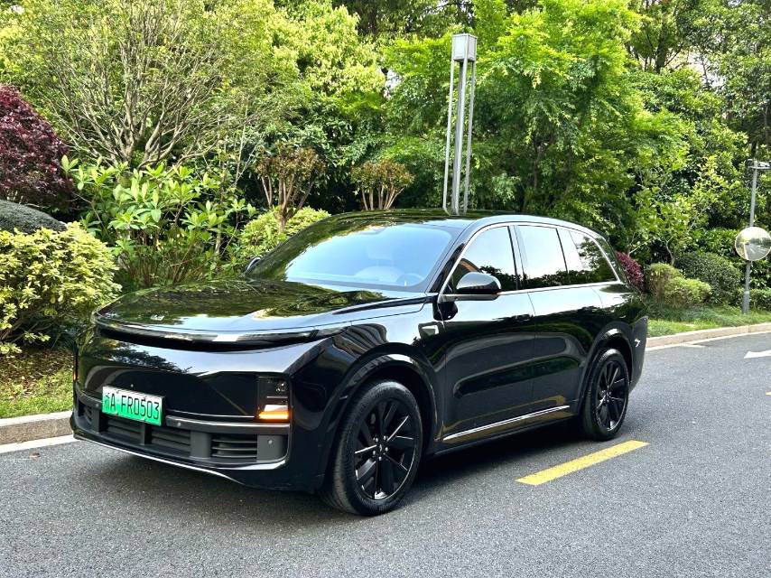 Li Auto L (Liter) 8 Pro