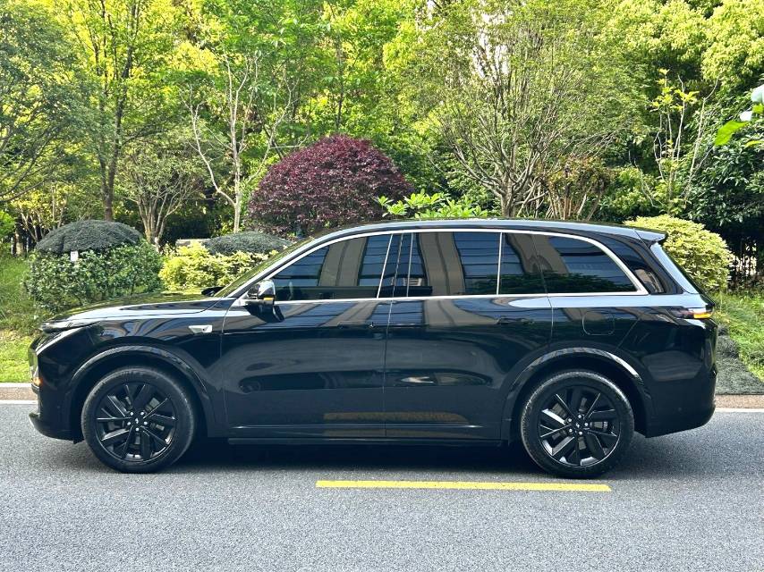 Li Auto L (Liter) 8 Pro