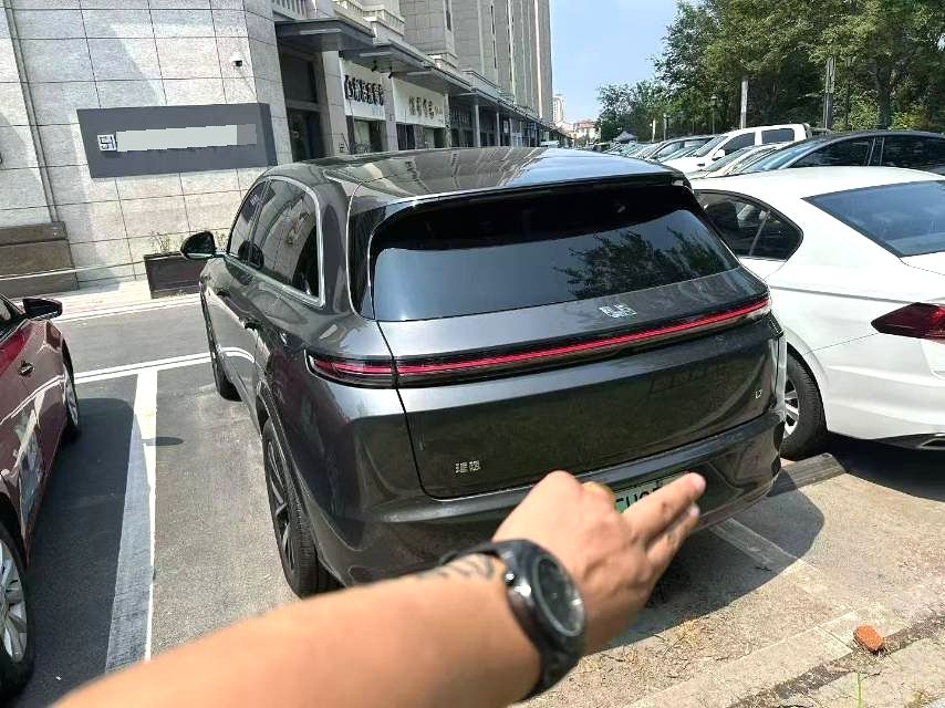 Li Auto L (Liter) 7 Air