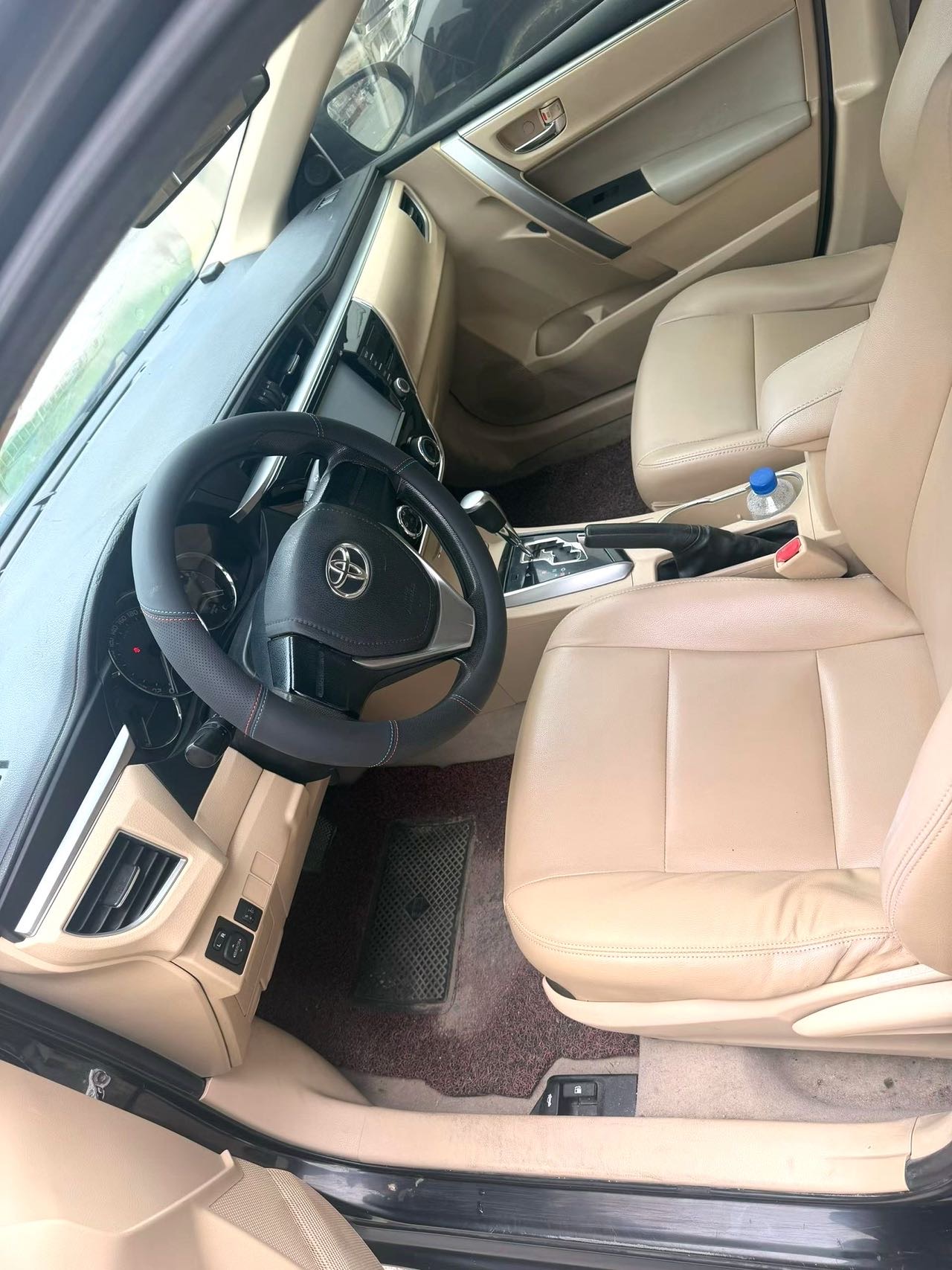 卡罗拉 Model Year 1.6L CVT GL i