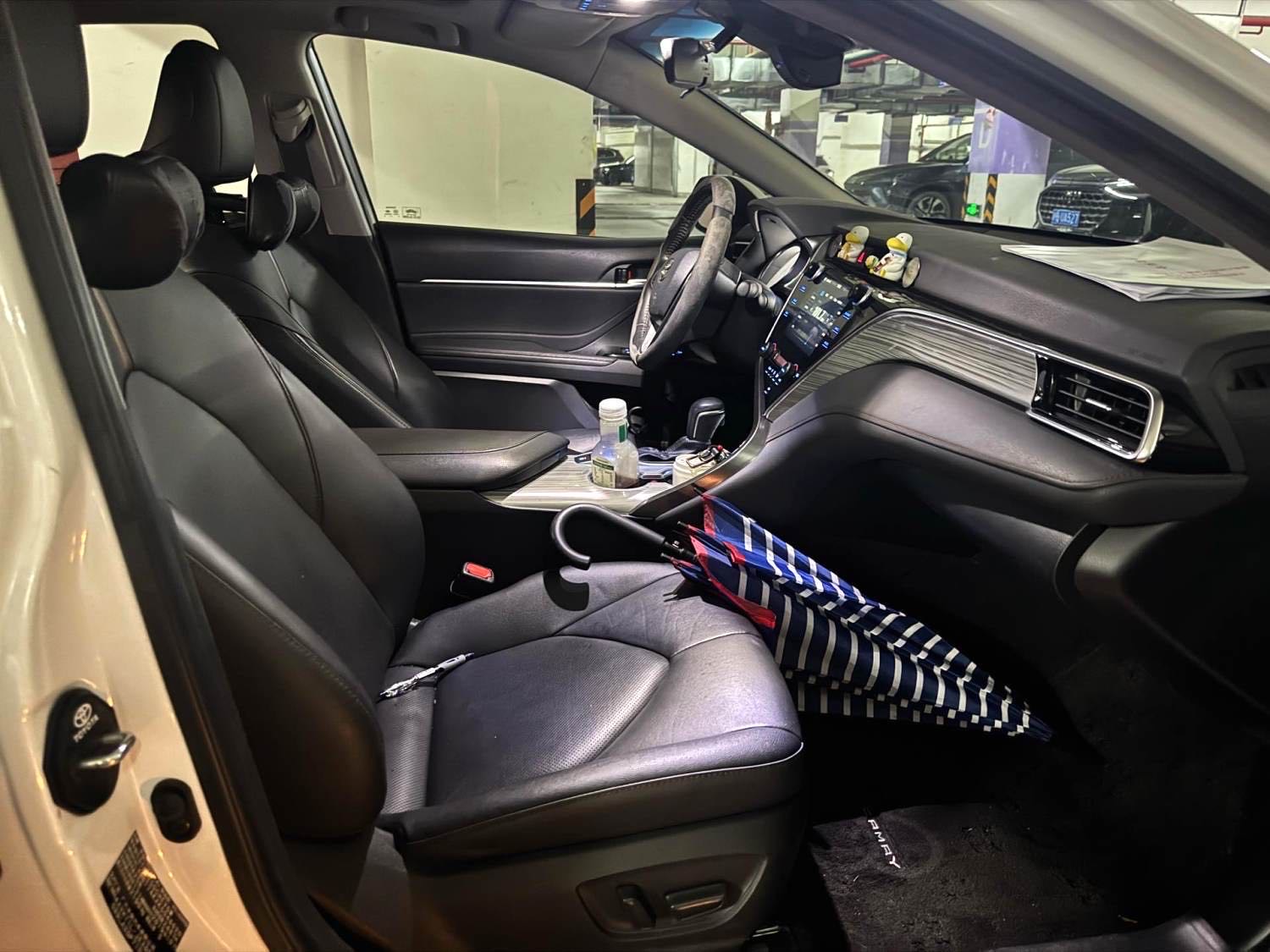Toyota Camry Hybrid 2.5HG Luxury VI