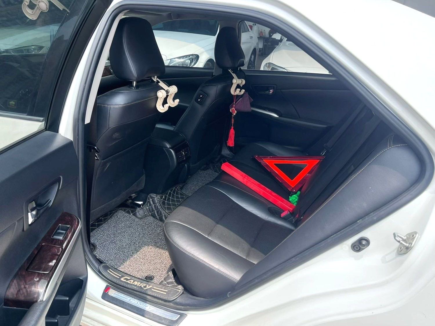 Toyota Camry 2.0E Elite