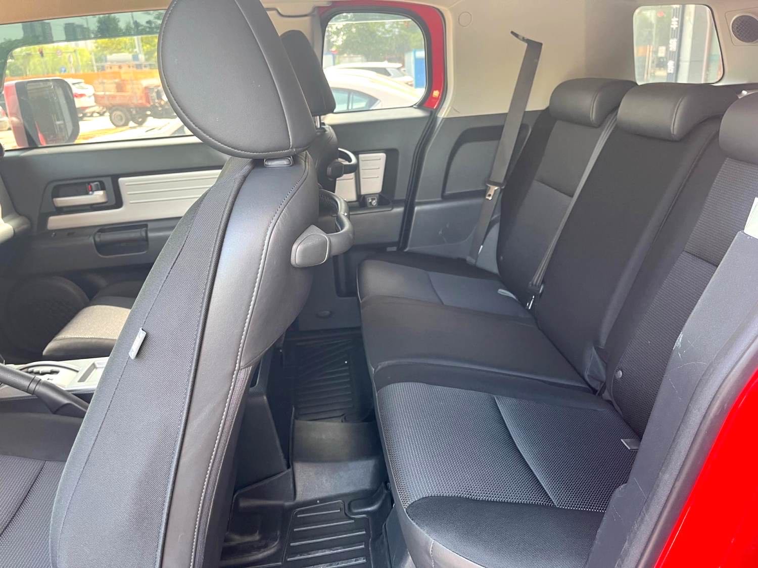 Toyota FJ Land Cruiser 4.0L
