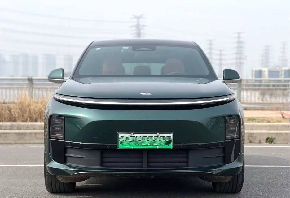 Li Auto L (литр) 6 Pro