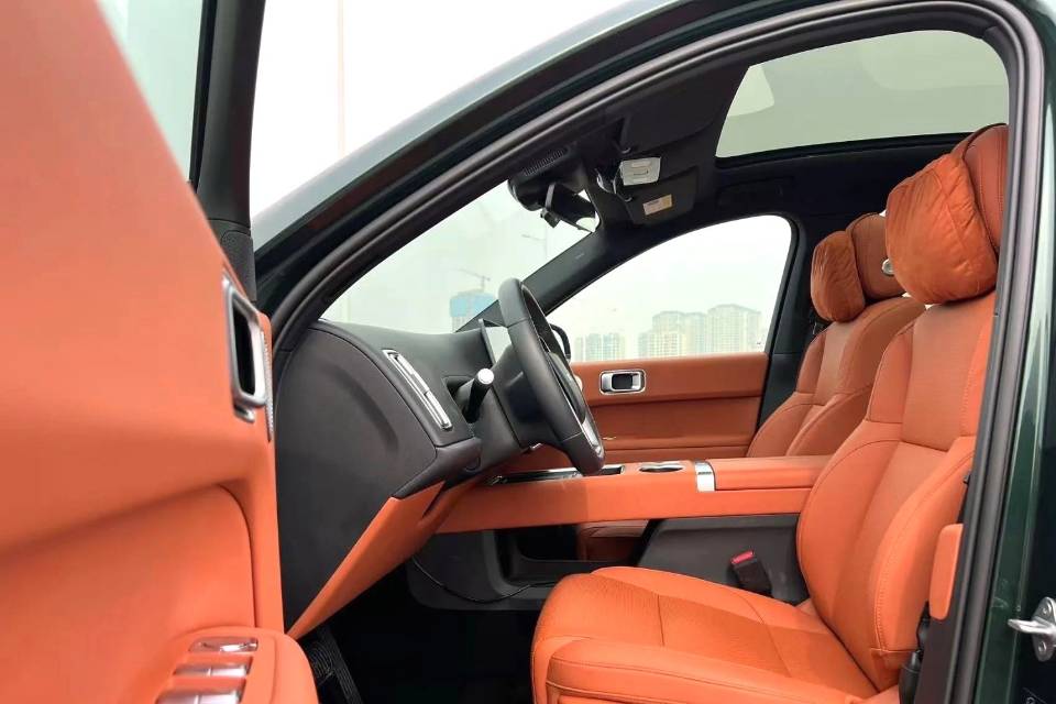 Li Auto L (литр) 6 Pro