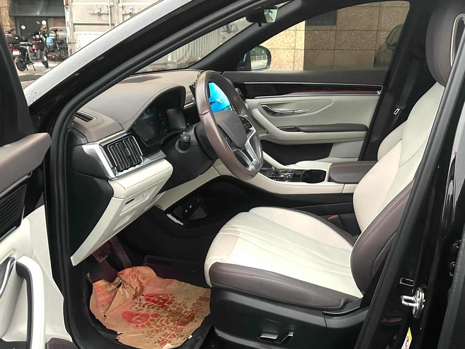 宋 PLUS New Energy Model Year Electric Vehicle 520km Premium