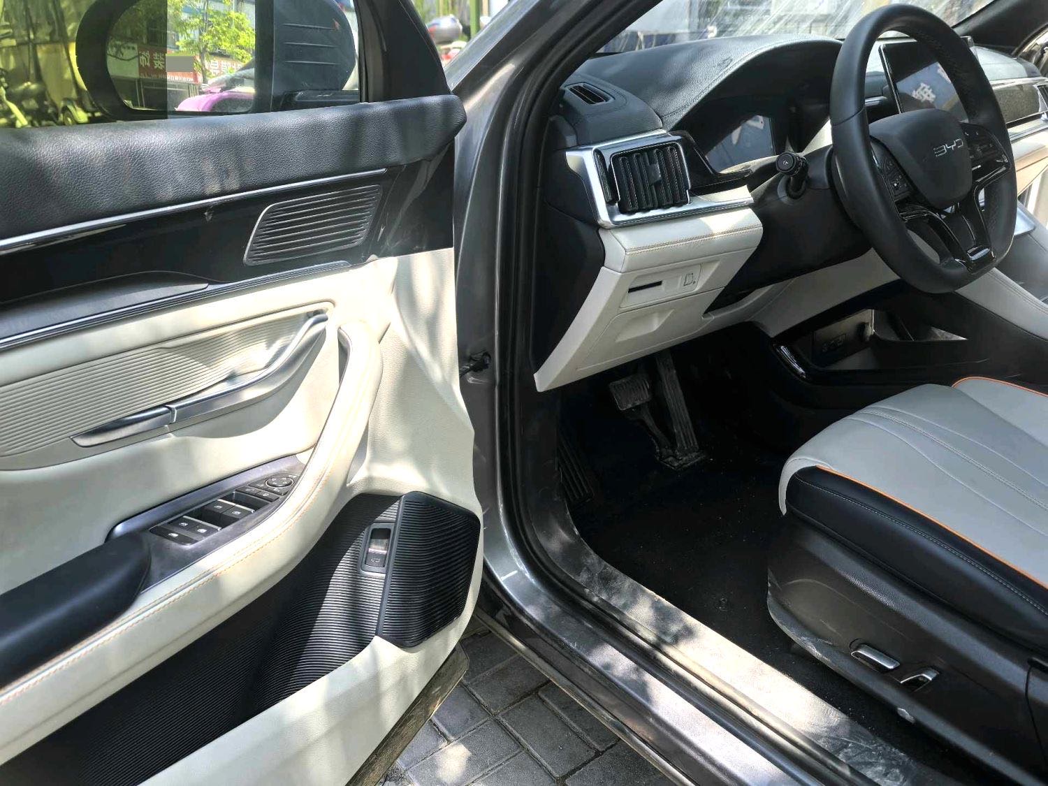 BYD PLUS New Energy DM i 110km PLUS