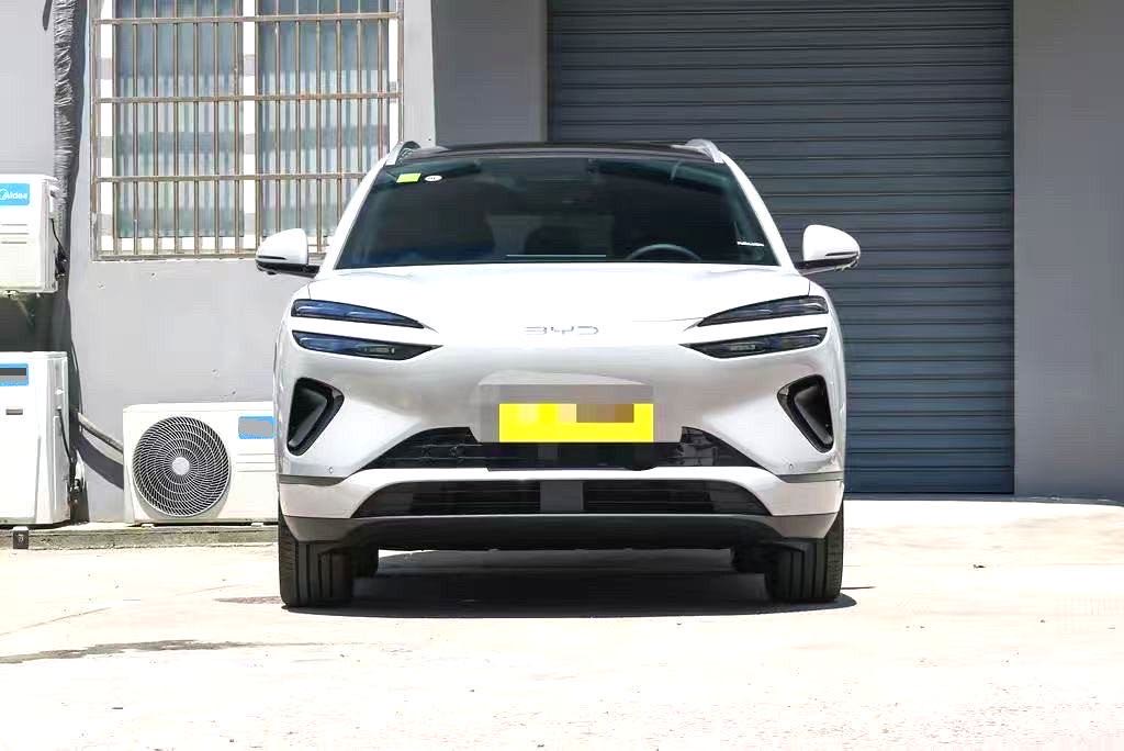 BYD 06 New Energy Electric Vehicle 605 Pro Version