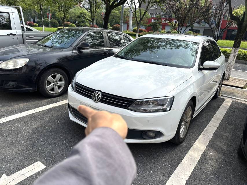 Volkswagen Facelift 1.4TSI Auto Luxury