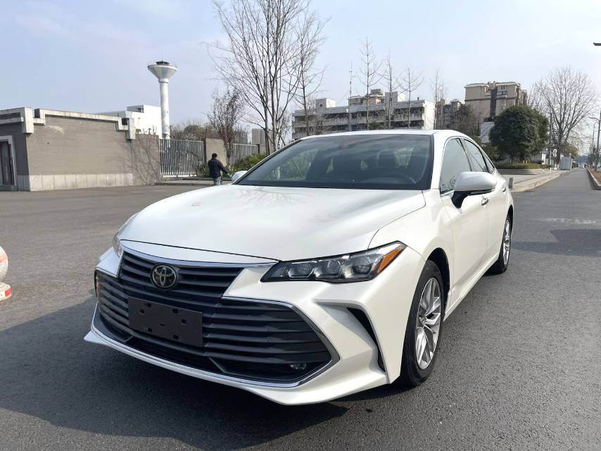 Toyota Avalon 2.0L Luxury VI